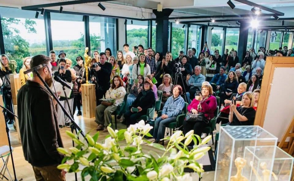 Art Ukraine Gallery у Києві стала простором підтримки та культурного діалогу під час війни: фото