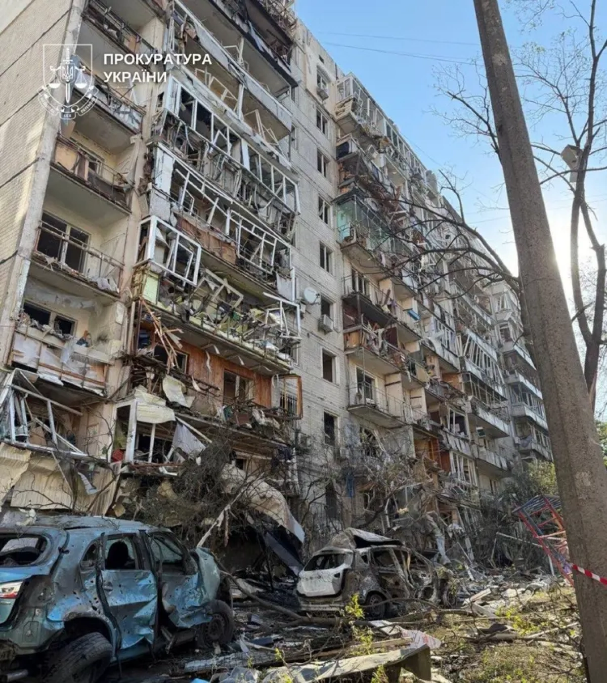 У трьох районах Києва відкрили штаби допомоги після нічної атаки: адреси та контакти