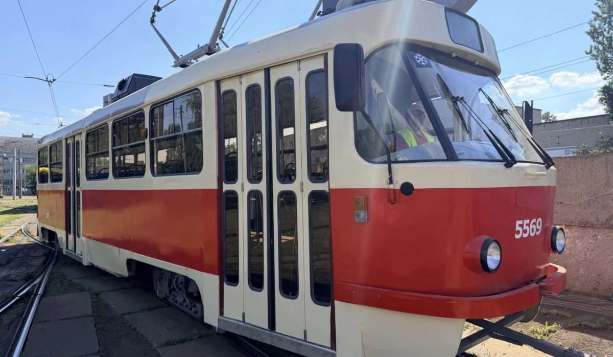 У Києві після капремонту на маршрут №22 вийшов трамвай Tatra T3