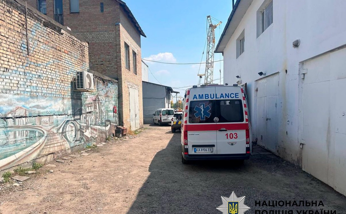 У Голосіївському районі сварка між сусідками в гуртожитку закінчилася ножовими пораненнями