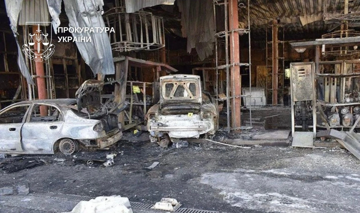 Водія Audi, який влетів у АЗС на Броварському проспекті та загубив брата, засудили