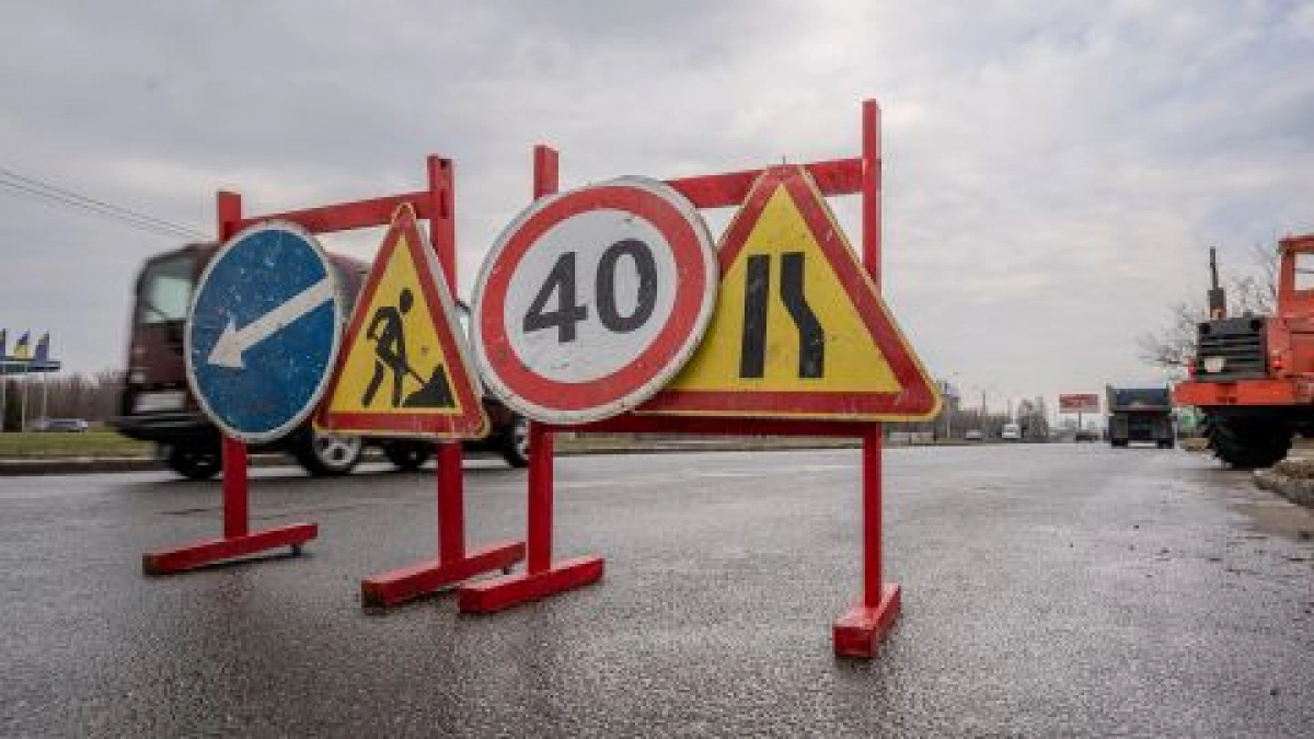 На Набережному шосе в Києві до 16 липня частково обмежать рух: схема проїзду