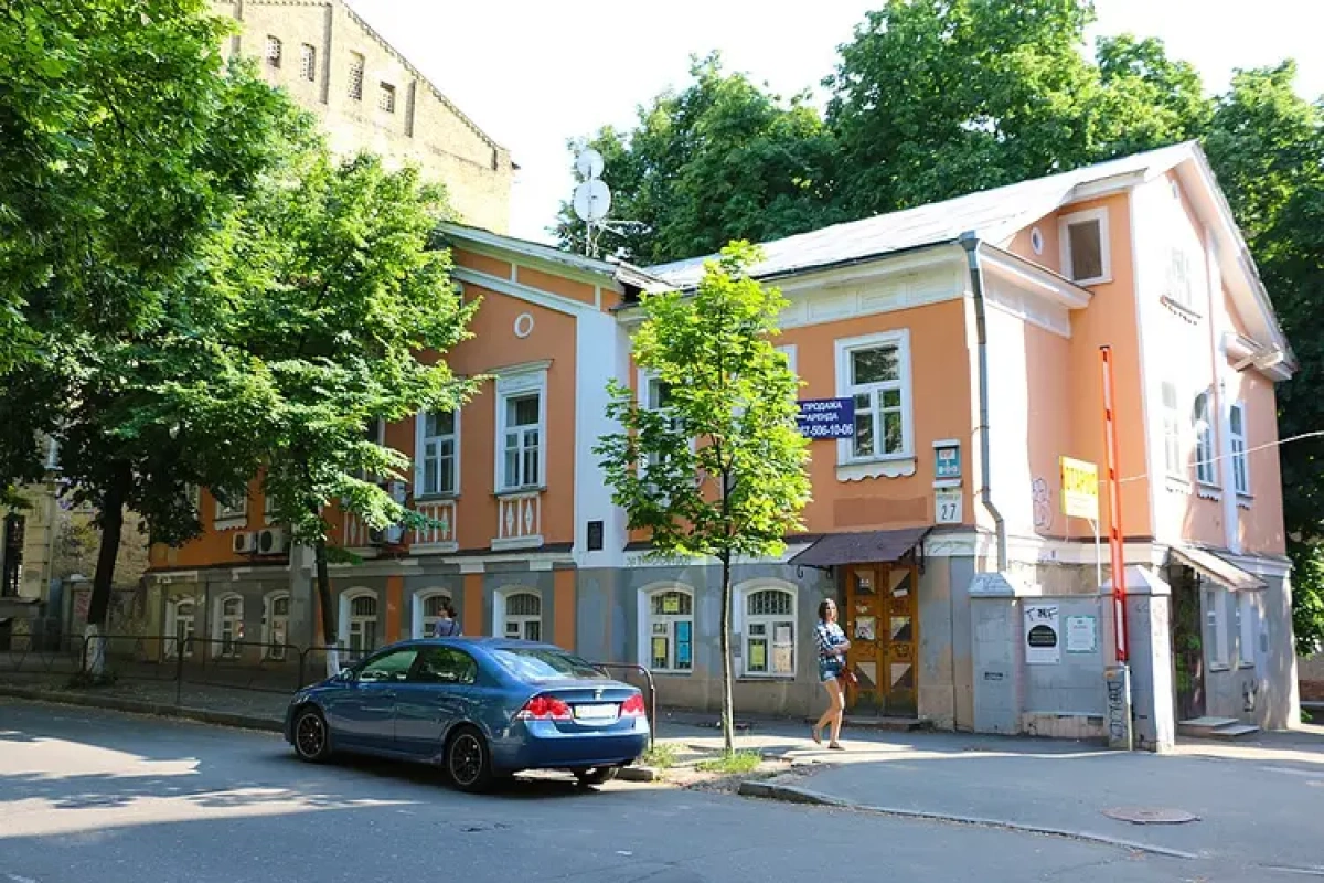 У Києві заявили про нищення Будинку з хлібною лавкою: активісти викликали поліцію