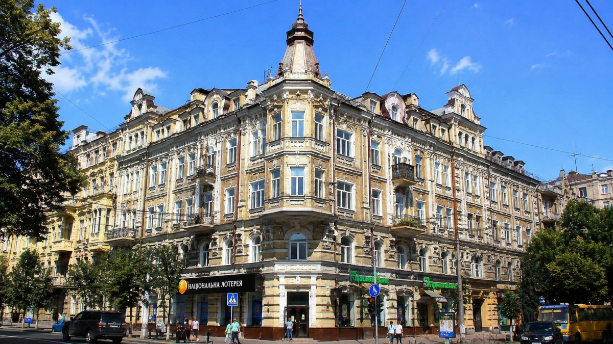 Будинок Сніжка-Хлєбнікової у Києві: історія «пряникової» пам'ятки та скандалу, що зламав кар'єру архітектора