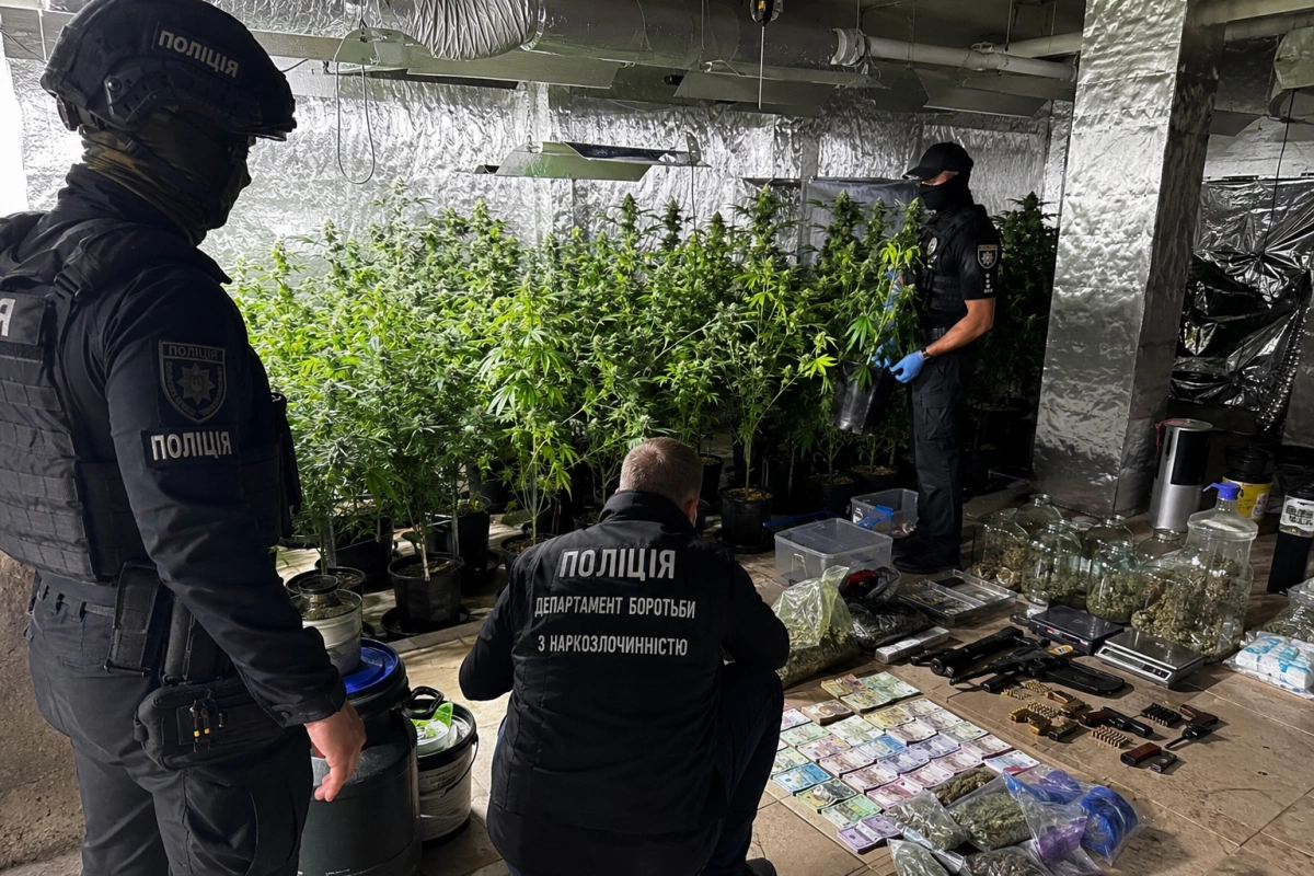 Спецоперація «Джентльмени»: у Києві та 23 областях затримали 34 підозрюваних