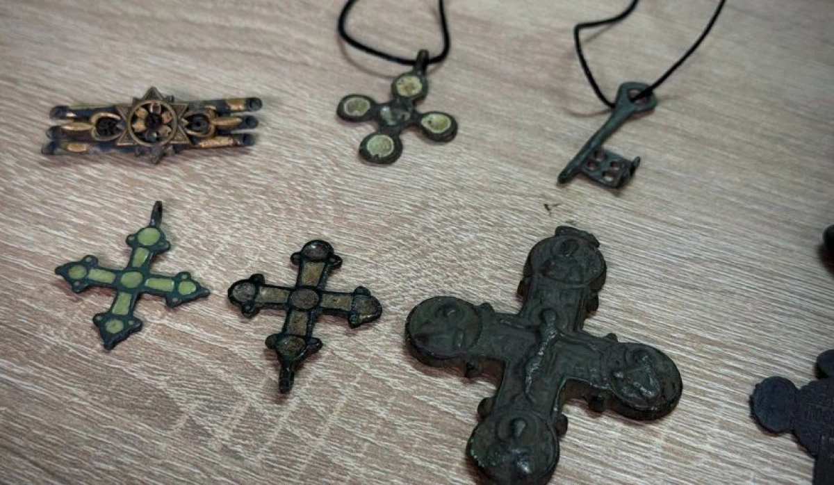 Київська митниця передала Львівському історичному музею 10 унікальних артефактів