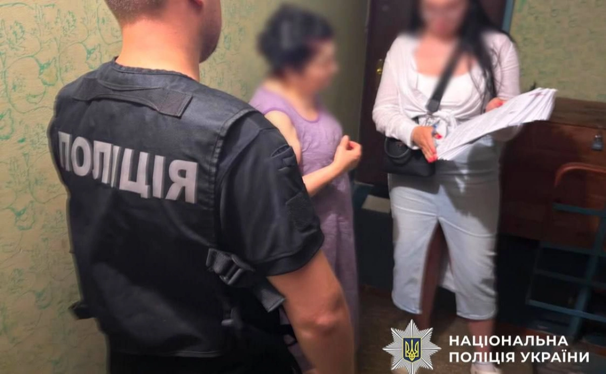 У Києві викрили шахраїв, які переписували на себе чужі квартири на 2,6 млн грн