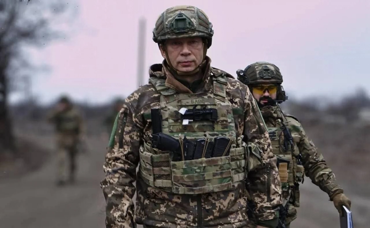 Генштаб спростував інформацію про звільнення Сирського