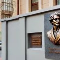 У Києві відкрили меморіальний пам'ятник Василю Стусу на Чорнобильській