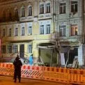 Обвал фасаду в історичному будинку на Петлюри:: історичний будинок в Києві руйнується після аварії