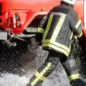 У Києві посеред вулиці вщент згорів автомобіль