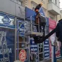 У Києві демонтували понад 1800 незаконних рекламних конструкцій за лютий