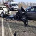 Смертельна ДТП на Київщині: загинув водій ВАЗ, жінка постраждала