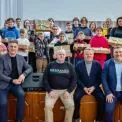 "Майкрософт Україна" передала ноутбуки дітям Бучанської громади