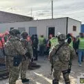 У Києві затримали угруповання, яке під виглядом реабілітаційного центру експлуатувало людей