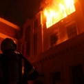 Пожежа у Києві через уламки дрона: що сталося в Подільському районі