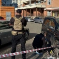 Стрілянина у Києві: на Оболоні чоловік вистрілив знайомому в голову — його затримали