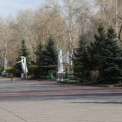 У Києві реставрують Алею муз на Оболонській набережній
