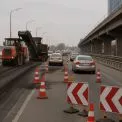 У Києві частково обмежать рух вулицею Набережно-Рибальською: що потрібно знати водіям