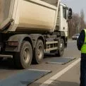 Перевірка вантажівок у Києві: як місто бореться з перевантаженням
