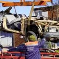 У Києві прибрали 14 покинутих авто на Оболоні за один день