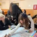 У Києві школярів вчать розпізнавати фейки: стартували курси медіаграмотності