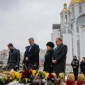 Британські парламентарі відвідали Бучу: вшанували пам’ять та підтримали Україну