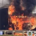 На Житомирській трасі спалахнула фура: що відомо про пожежу під Києвом