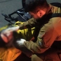 П’яний кур’єр ледь не вбився на велосипеді під час комендантської години на Оболоні