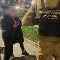 Пустощі зі зброєю: у Києві підлітки влаштували стрілянину в парку