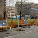 У Києві з’явилися лавки з рекламними екранами: новий вигляд міського простору