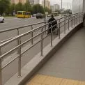Безбар'єрний Київ: у Святошинському районі створюють доступний маршрут до метро