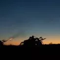 Нічна атака на Київ: 11 ворожих дронів знищено, уламки спричинили пожежу