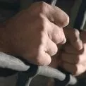Сімейний терор у Києві: чоловіка засудили за систематичне психологічне насильство над сестрою