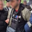 14 тисяч за втечу: у Києві затримали барбера-контрабандиста