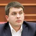 Родина чиновника КМДА збільшила сатки у 4 рази: що показала декларація