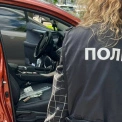 У Києві Нацполіція затримала жінку, яка за 4 тисячі доларів обіцяла зняти військовозобов’язаного з розшуку ТЦК