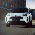 Нова Toyota Yaris Cross: Гібридний стиль, інтерфейс і майбутнє міських кросоверів