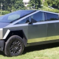 В Україні розбили Tesla Cybertruck за $100 000