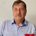 Водій шкільного автобуса з Українки, що рятував людей під обстрілами: Герой, якого вшанували на Київщині