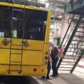 Порушення правил безпеки на «Київпастрансі»: інженерку підозрюють у тяжких травмах слюсаря