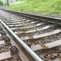 У Києві пошкоджено залізницю внаслідок ракетної атаки РФ