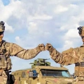 Легендарний м’яч заради перемоги: у Києві продали спортивну реліквію на підтримку армії