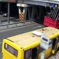 У Києві вантажівка протаранила міст