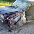 Трагедія на трасі: жінка штовхала авто і потрапила під вантажівку