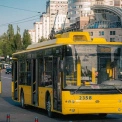 Транспортні зміни в Києві 28 червня: обмеження руху та зміни в маршрутах тролейбусів