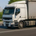 У спеку понад +28°C вантажівкам заборонять в'їзд у Київ!