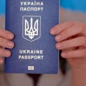 Паспорт-книжечка: міняти чи ні? Юристи дали чітку відповідь!