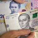 Нові соцвиплати у 2025: хто отримає до 14 тисяч гривень вже цього місяця?