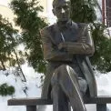 Знести чи зберегти? Пам’ятник Булгакову знову в центрі суперечок